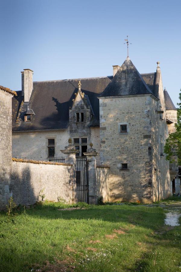 Chateau De Bois Charmant Les Nouillers Esterno foto