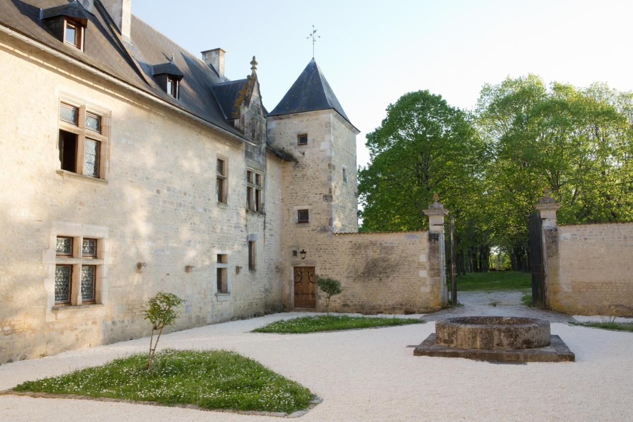 Chateau De Bois Charmant Les Nouillers Esterno foto