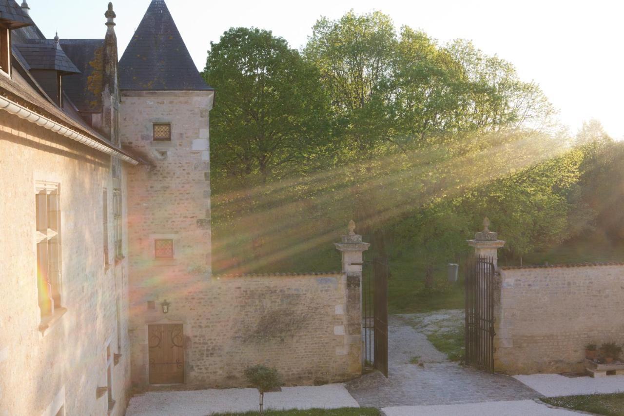 Chateau De Bois Charmant Les Nouillers Esterno foto